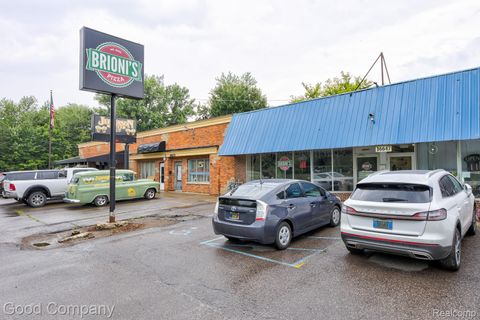 36643 Jefferson Avenue Harrison Charter Township MI 48045