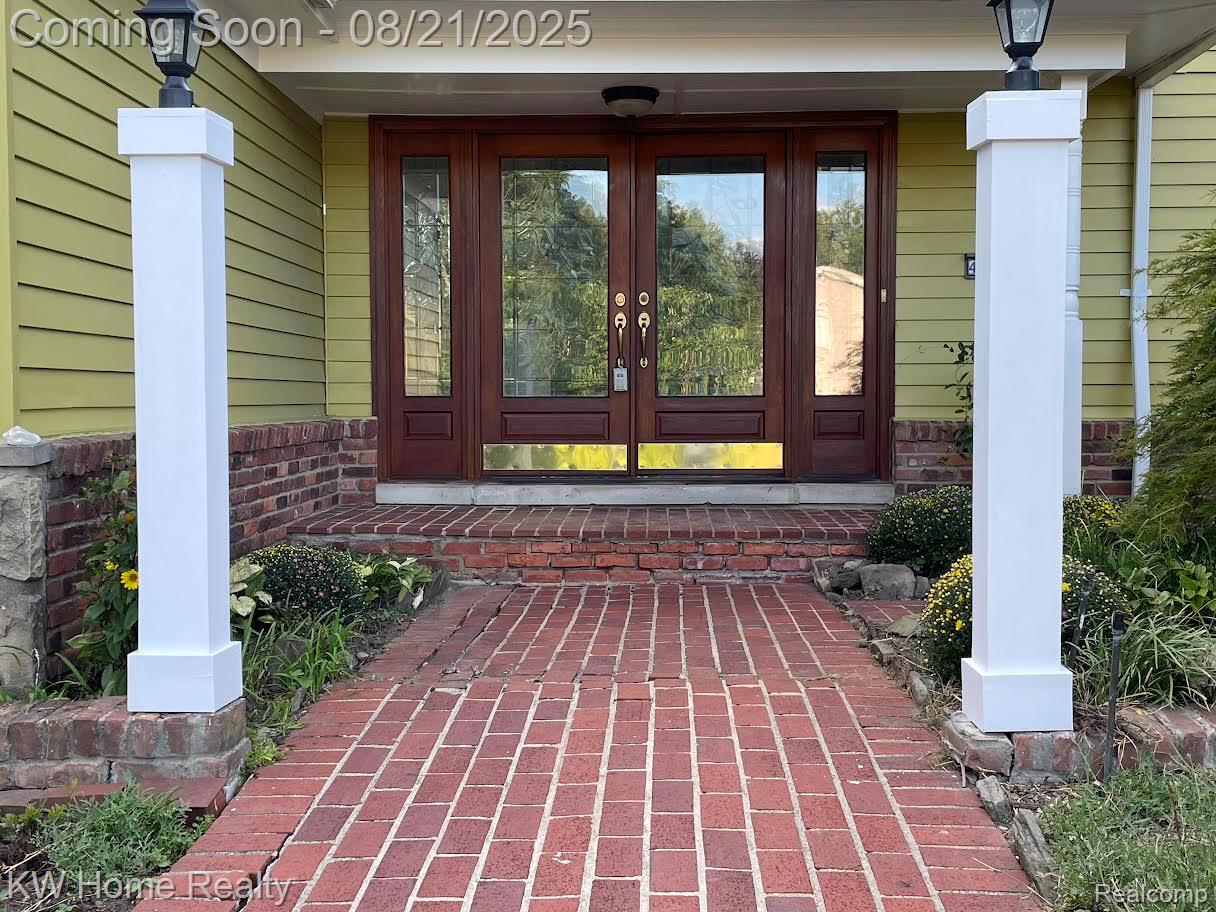 4568 Rolling Ridge Road
