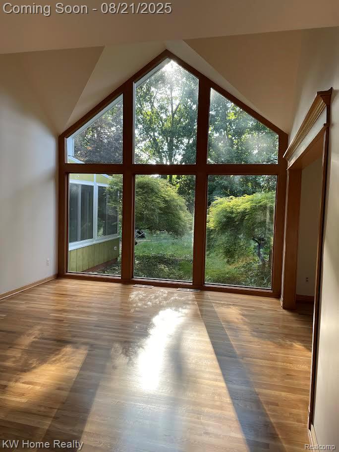 4568 Rolling Ridge Road