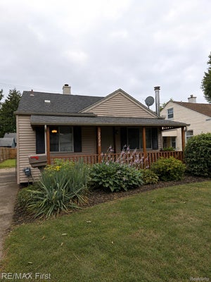 2220 ROWLAND AVE, ROYAL OAK, MI 48067 - Image d331e87c370c274966e449cf2cb71c1f/2769125532