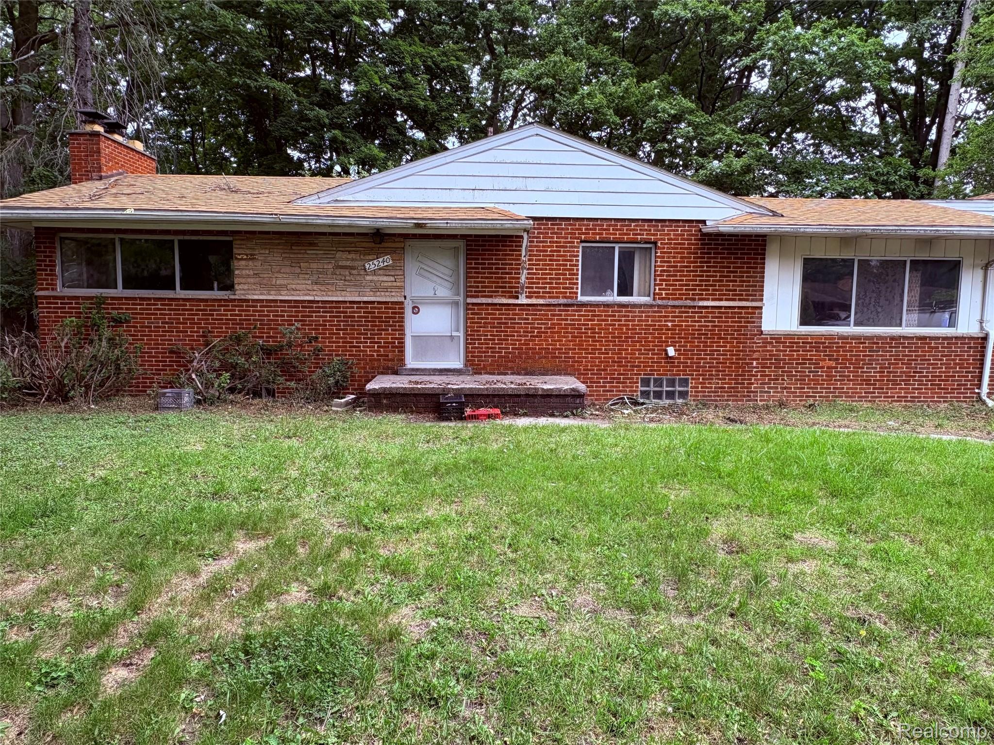 25240 Muerland Road