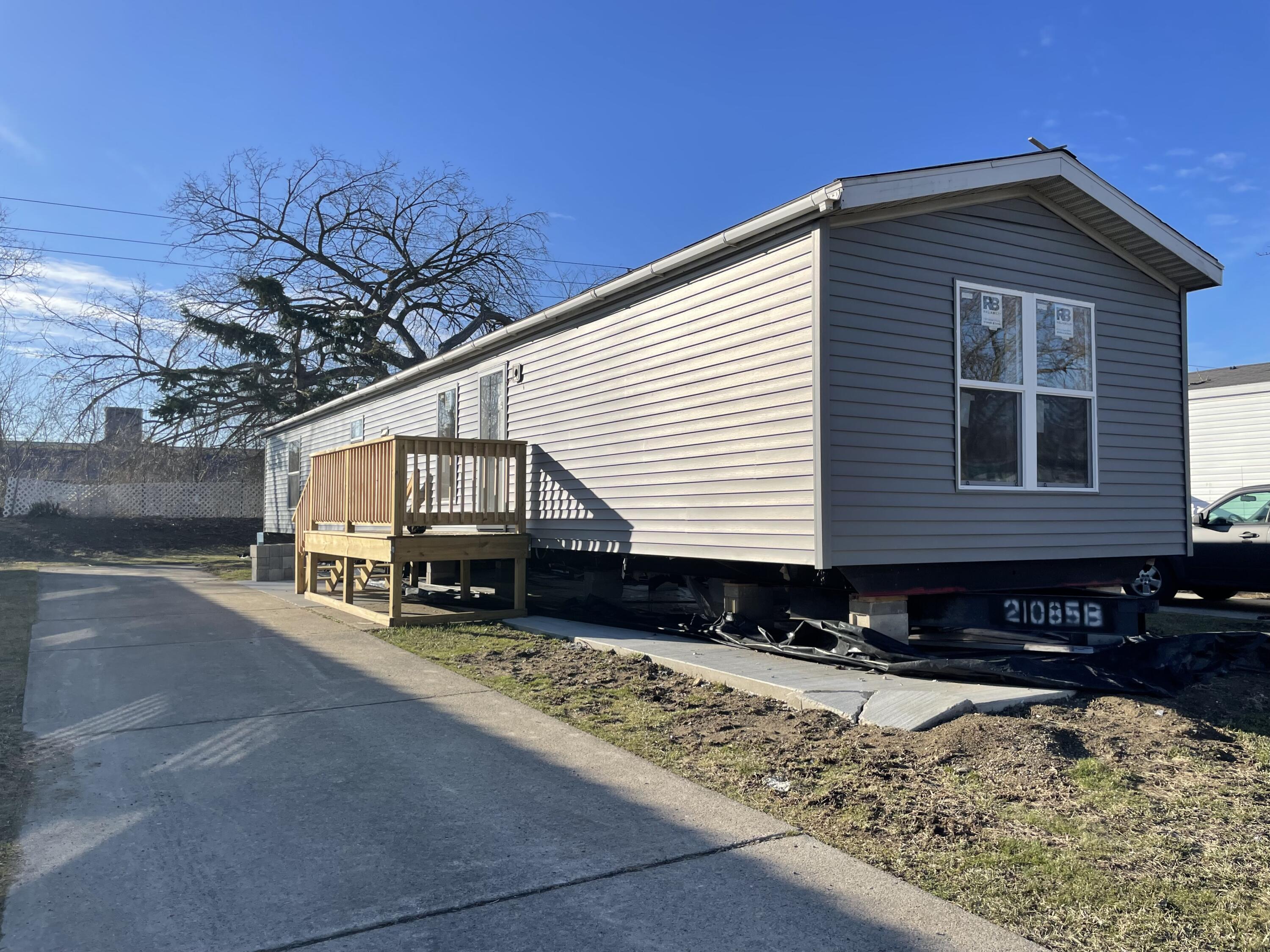 3900 W Jefferson Avenue