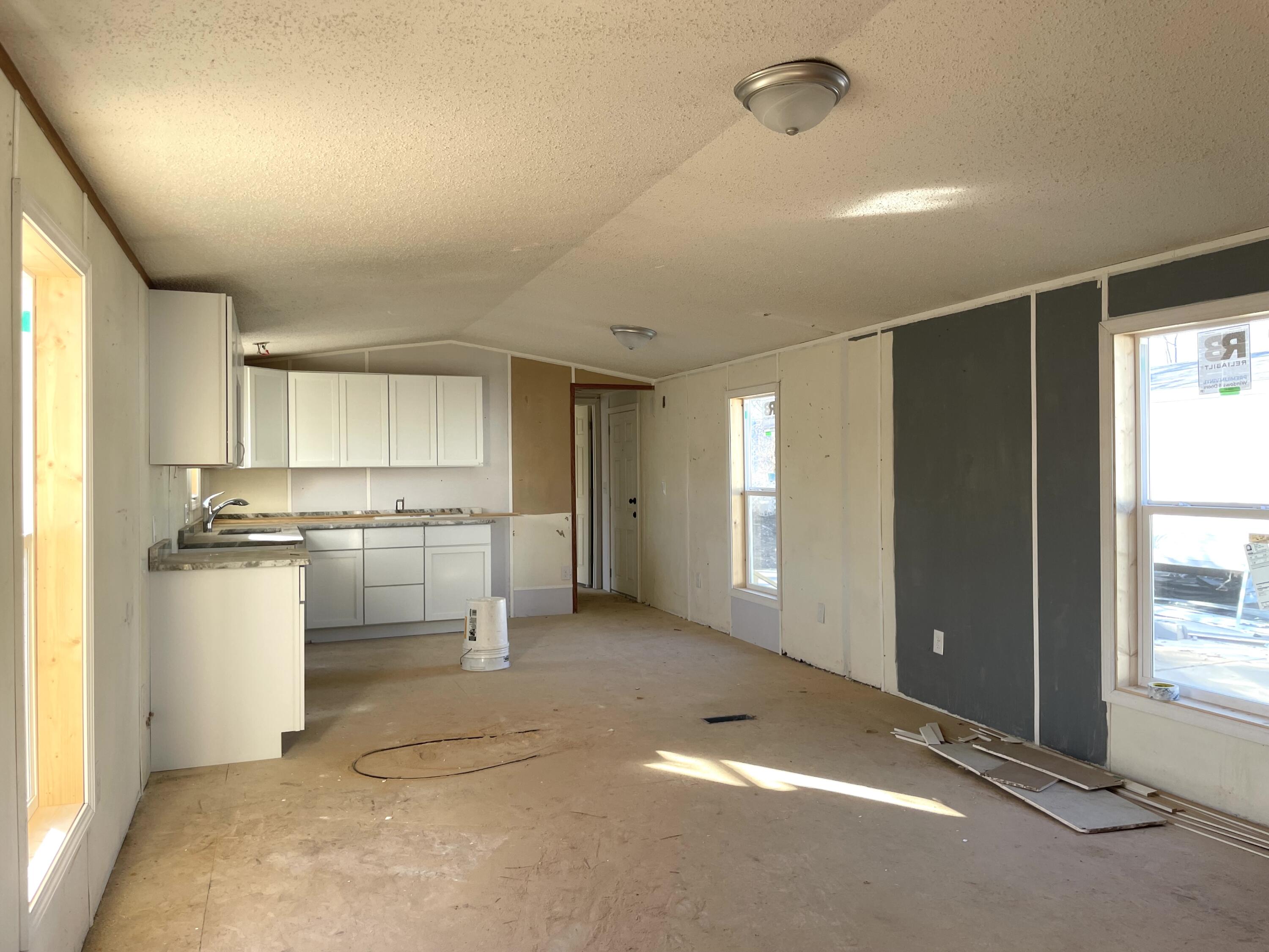 3900 W Jefferson Avenue