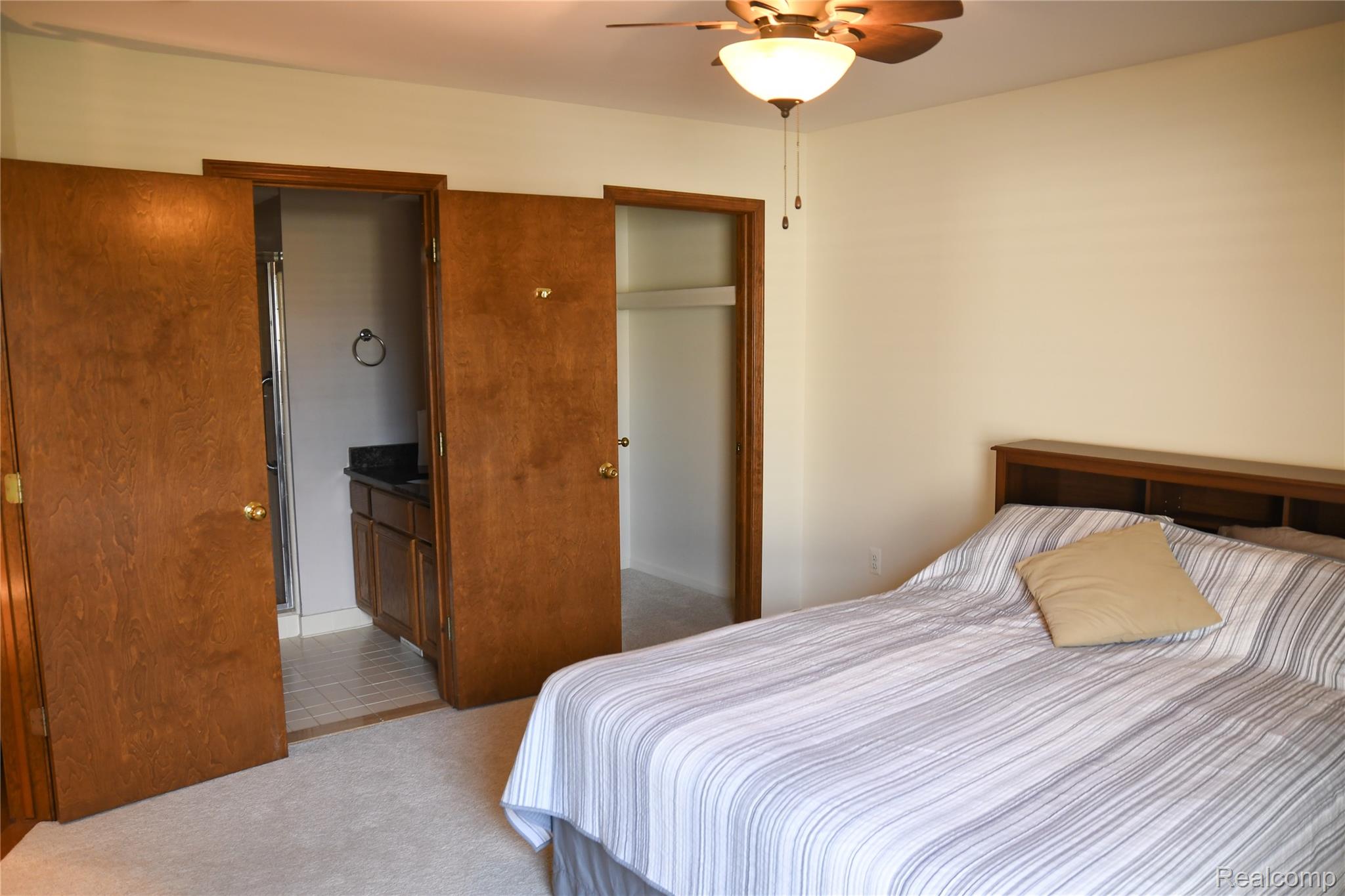 Capac Village, Michigan 48014, United States, 2 Bedrooms Bedrooms, ,2 BathroomsBathrooms,Residential,Pending,203699