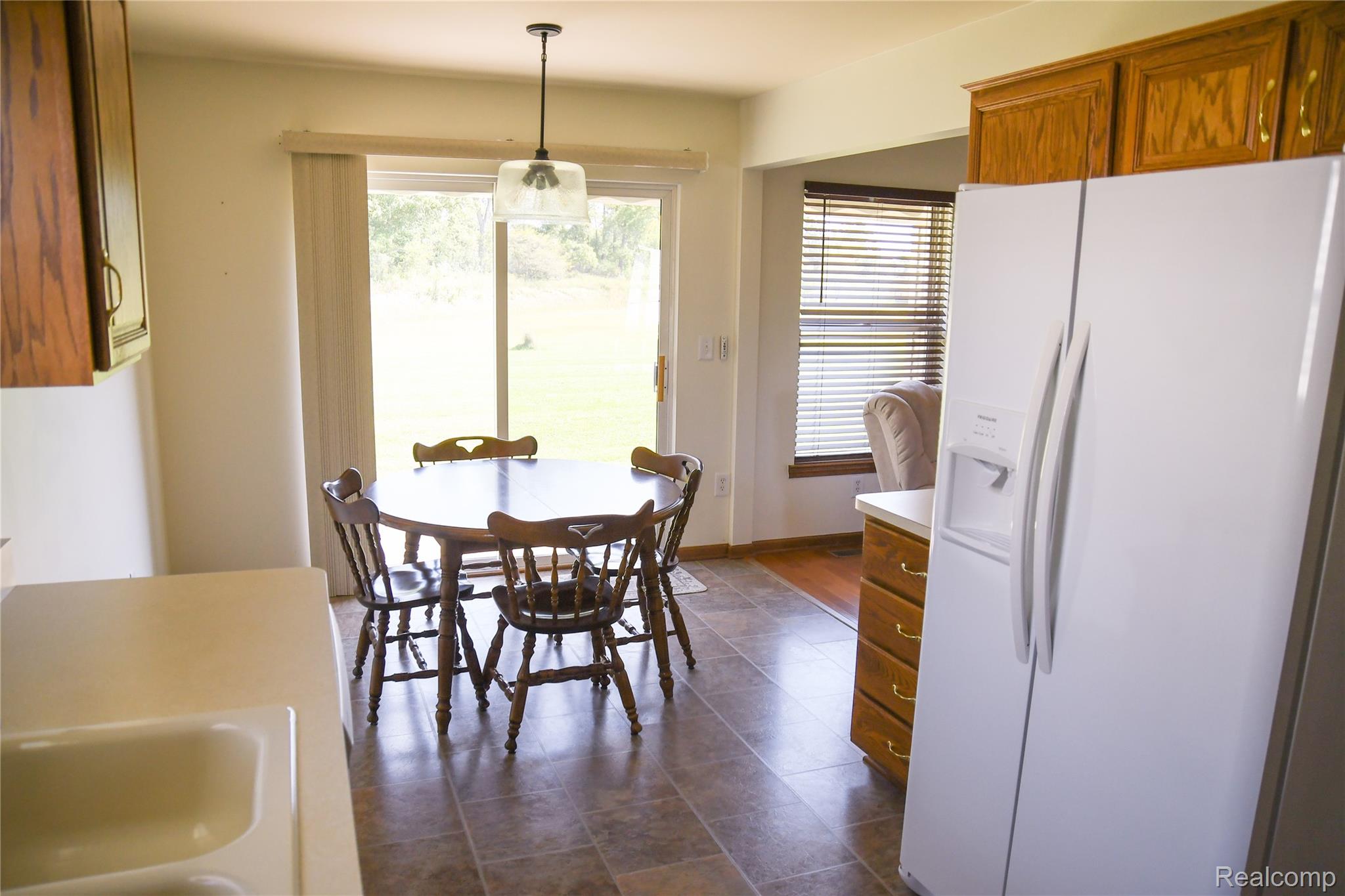 Capac Village, Michigan 48014, United States, 2 Bedrooms Bedrooms, ,2 BathroomsBathrooms,Residential,Pending,203699