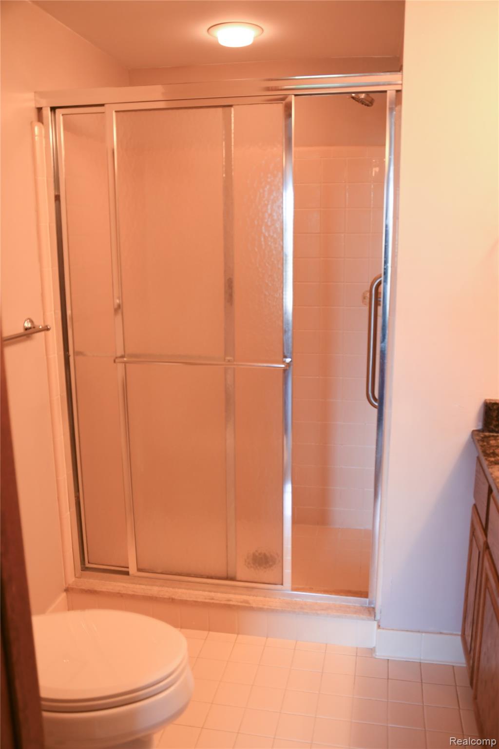 Capac Village, Michigan 48014, United States, 2 Bedrooms Bedrooms, ,2 BathroomsBathrooms,Residential,Pending,203699