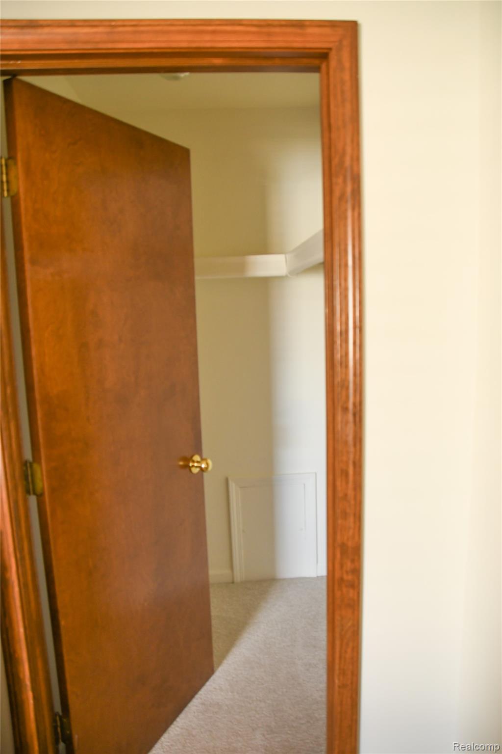 Capac Village, Michigan 48014, United States, 2 Bedrooms Bedrooms, ,2 BathroomsBathrooms,Residential,Pending,203699