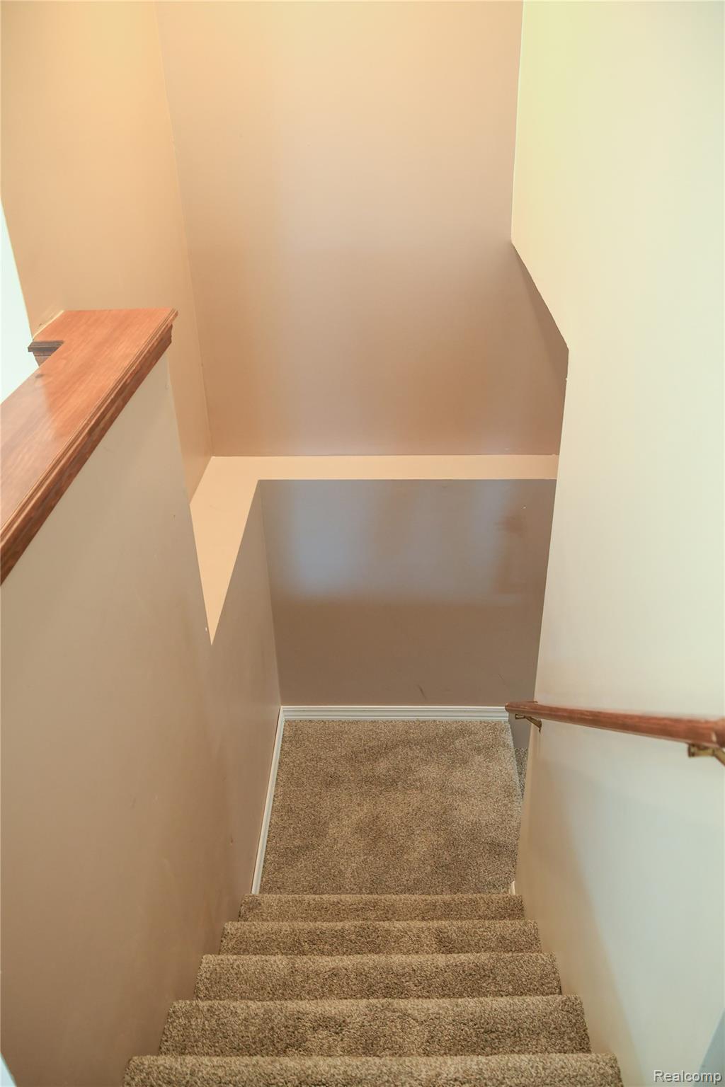 Capac Village, Michigan 48014, United States, 2 Bedrooms Bedrooms, ,2 BathroomsBathrooms,Residential,Pending,203699