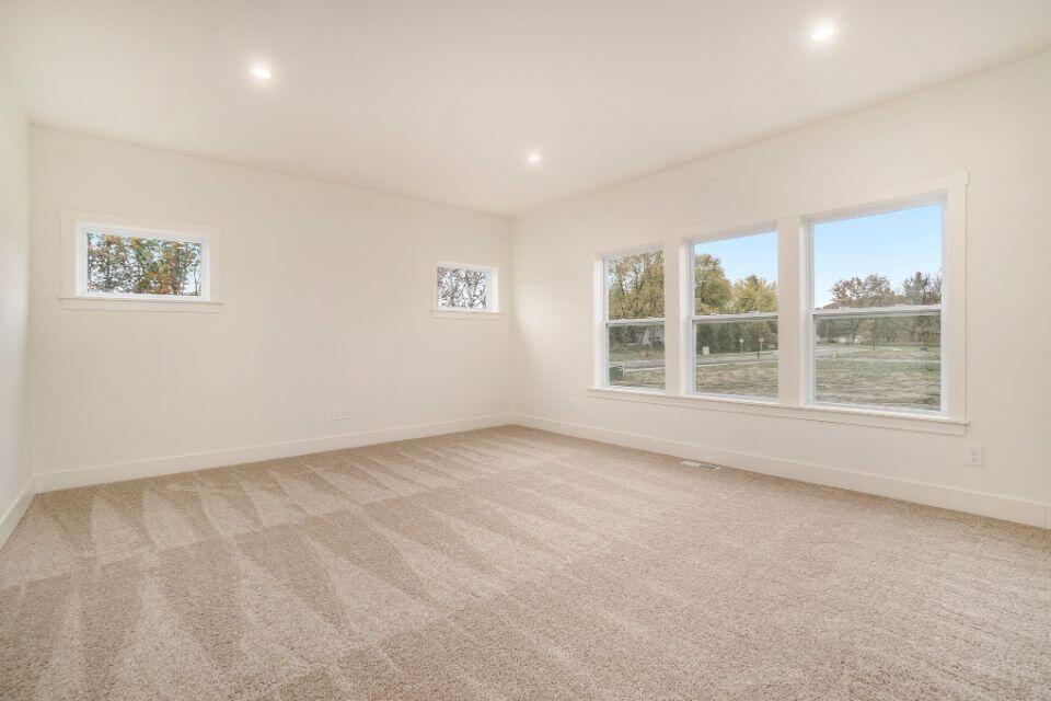 9392 Snow Valley Drive SE