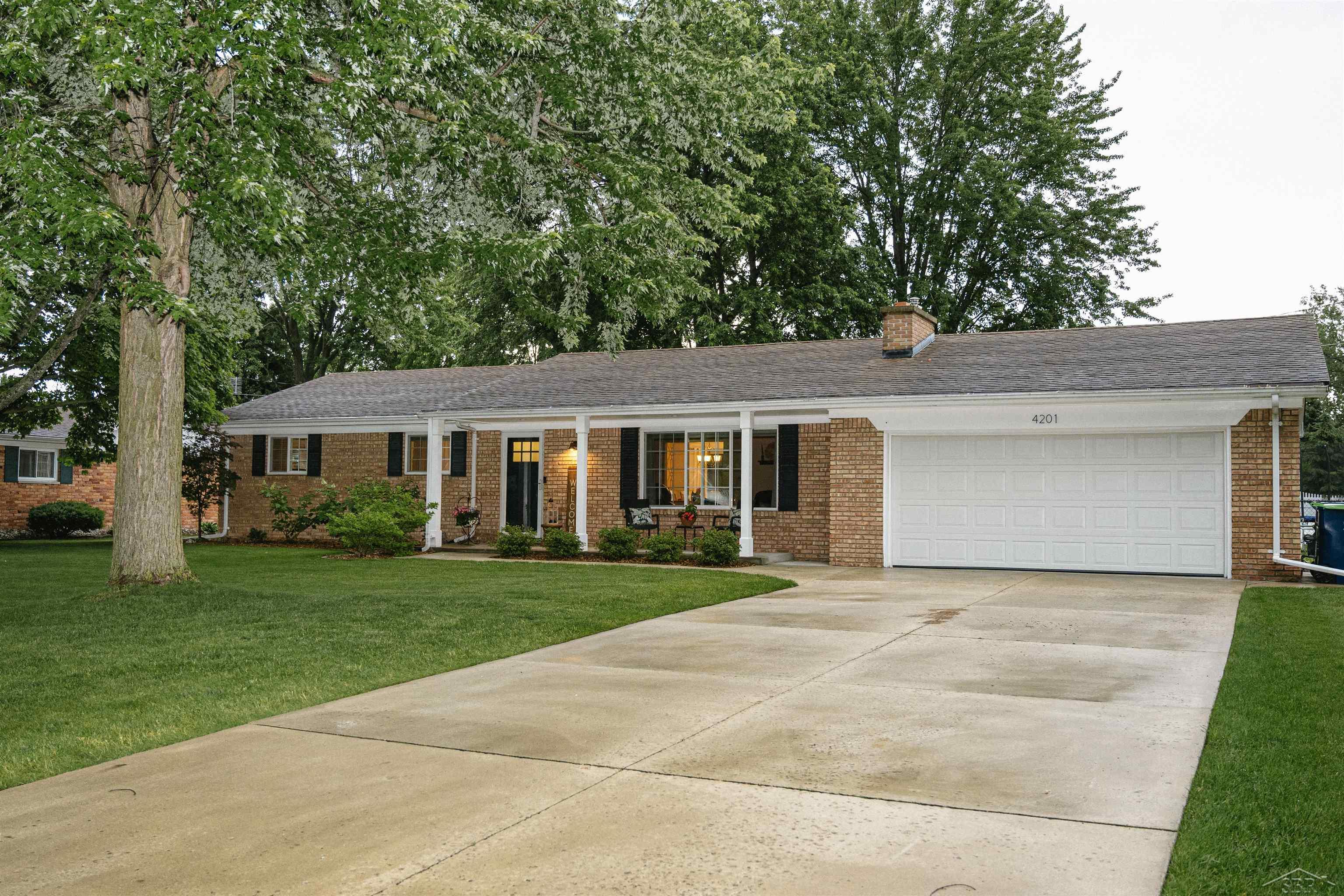 4201 Sweetbriar Dr. Drive