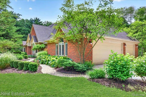 Tiny photo for 425 Courtney Road, Addison Township, MI 48367 (MLS # 20261047824)