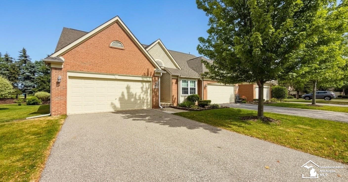 5492 Elmhurst Drive