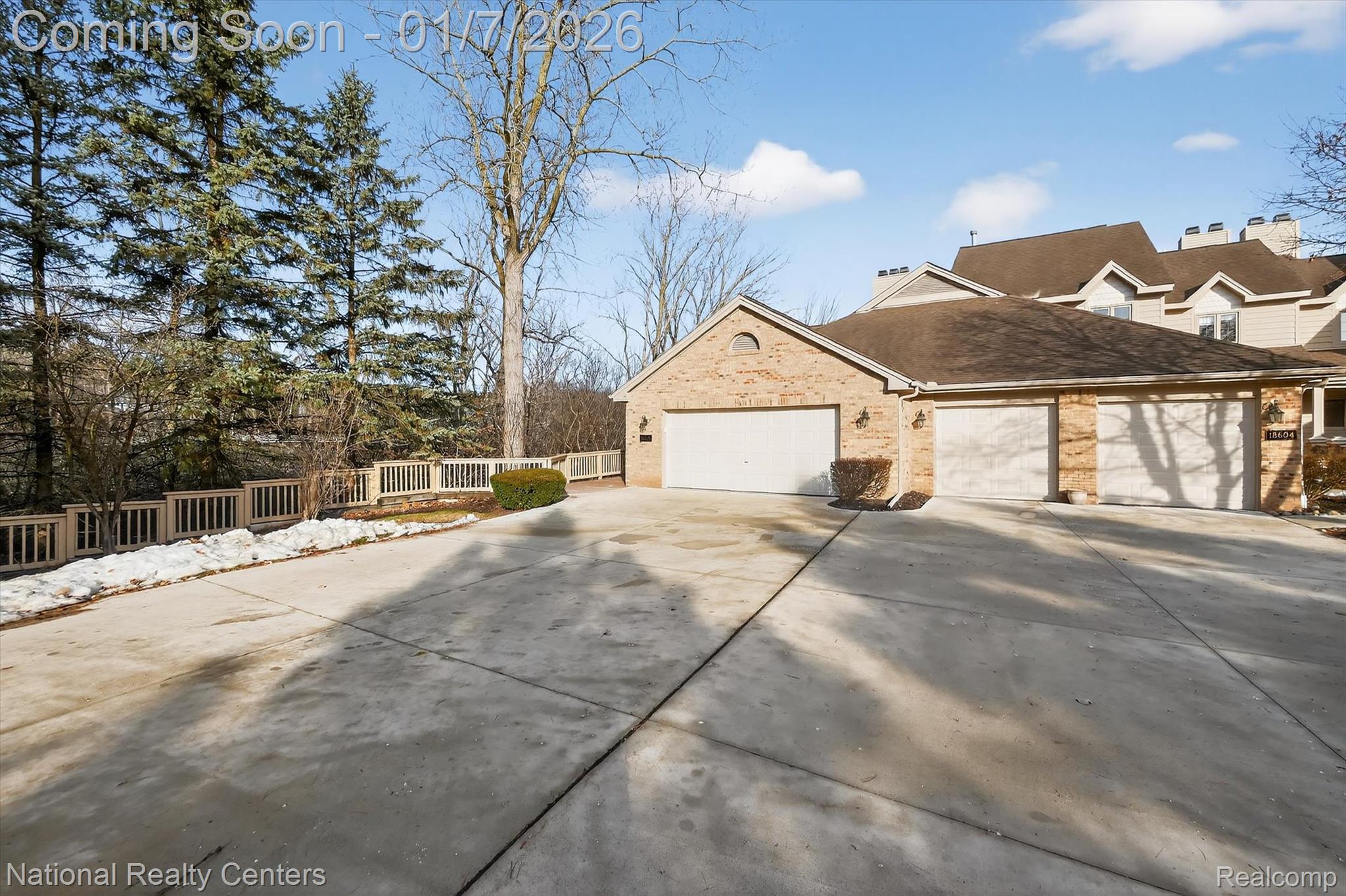 18600 Blue Heron Dr W