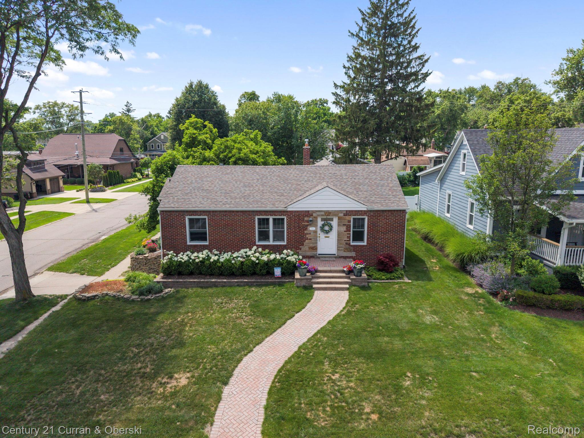 551 N Evergreen Street