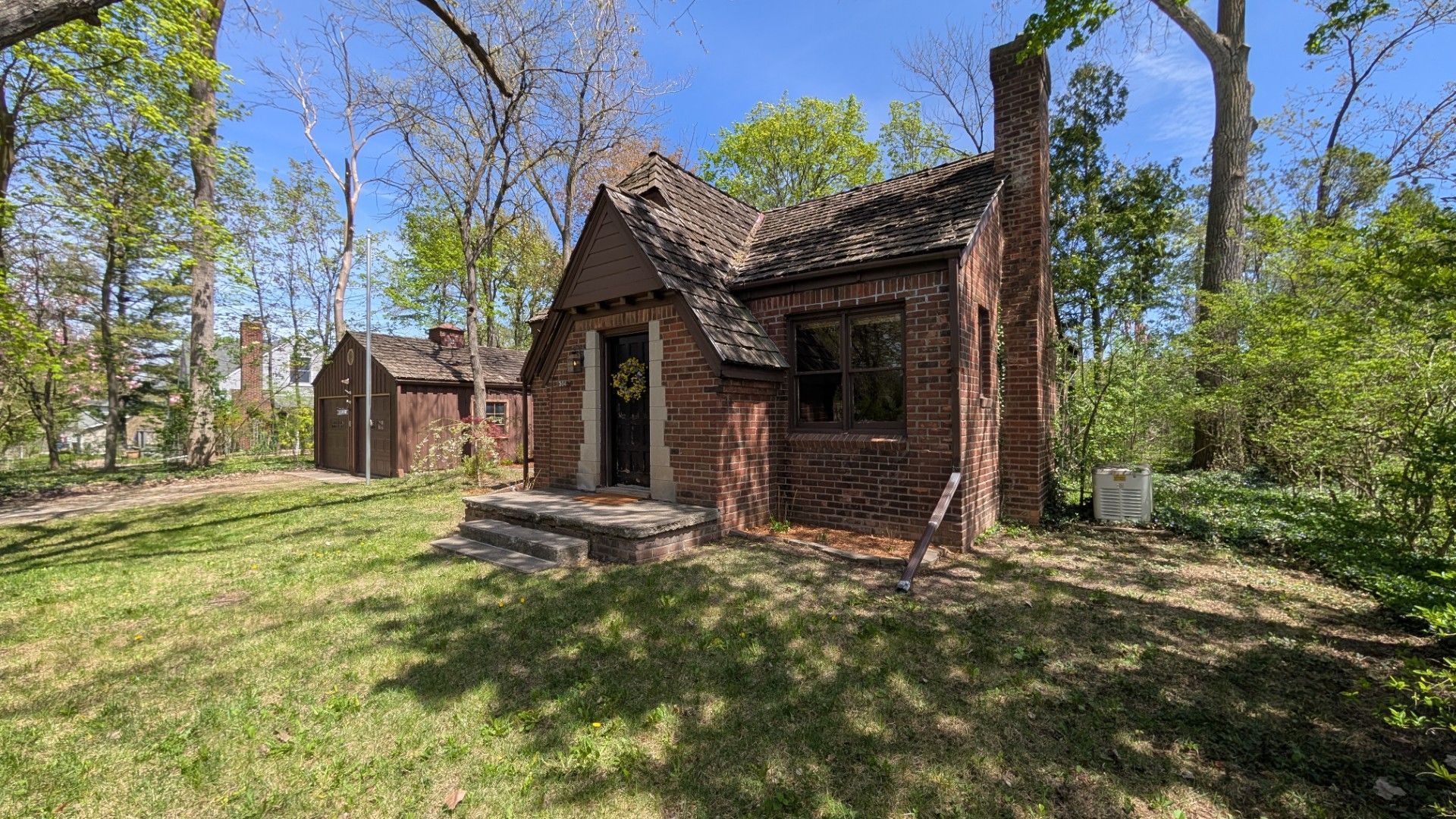 584 ALLISON Drive