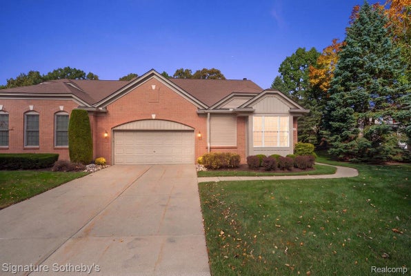 1989 DUNHAM DR, ROCHESTER, MI 48306 - Image d36bc43d3d78974d95a9a2bbf98e7abd/1026056935