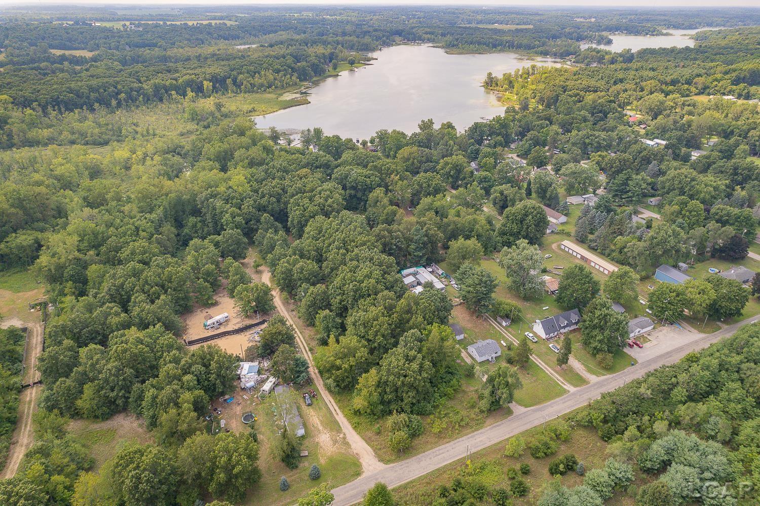 4260 & 4264 S Lake Wilson Road