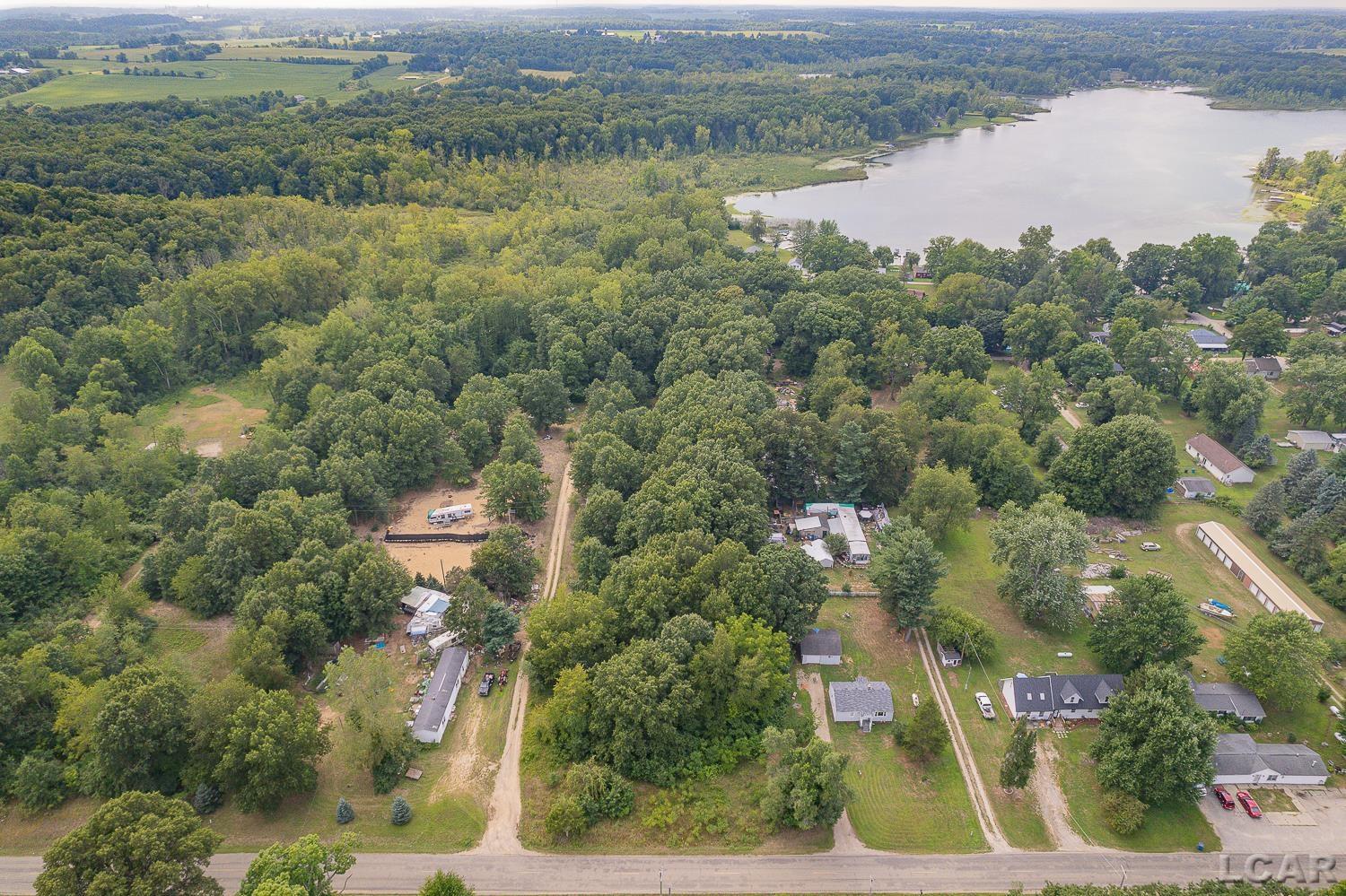 4260 & 4264 S Lake Wilson Road