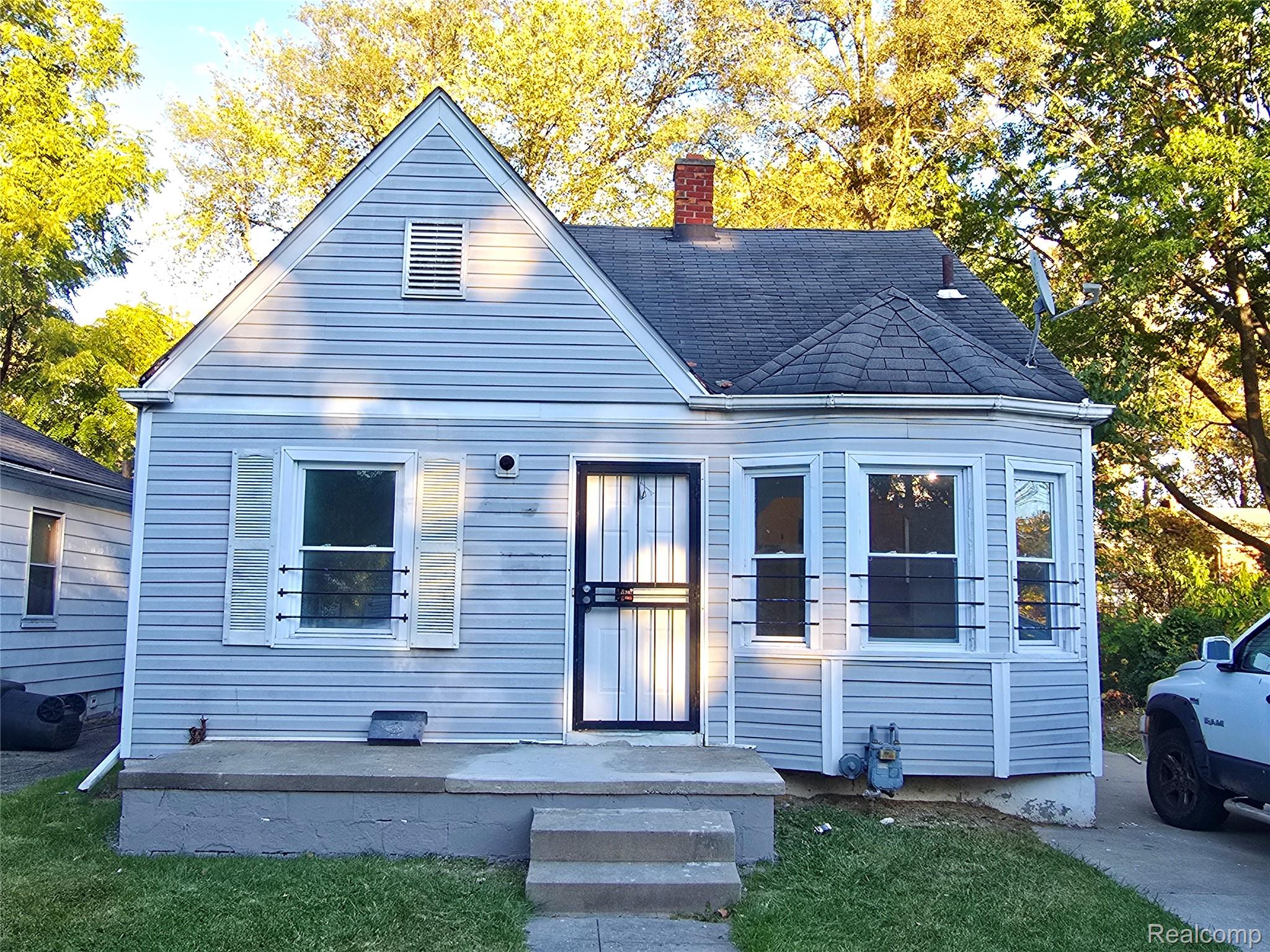 16740 STAHELIN Avenue