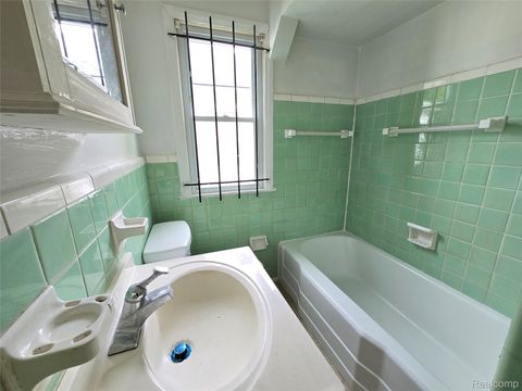 16740 STAHELIN Avenue Detroit City MI 48219