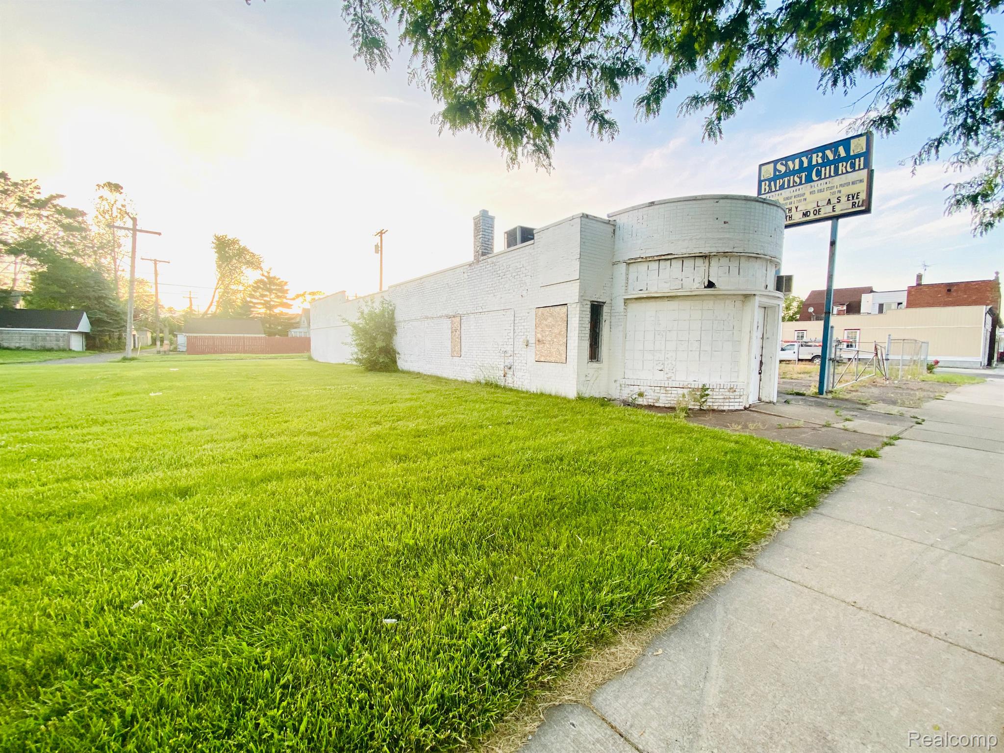 4158 W JEFFERSON Avenue