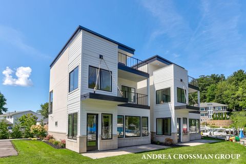 1 Bailey Avenue 2 South Haven City MI 49090