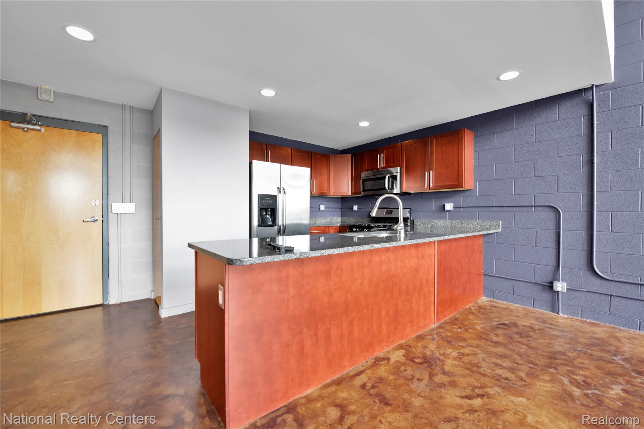 98 N Gratiot Avenue