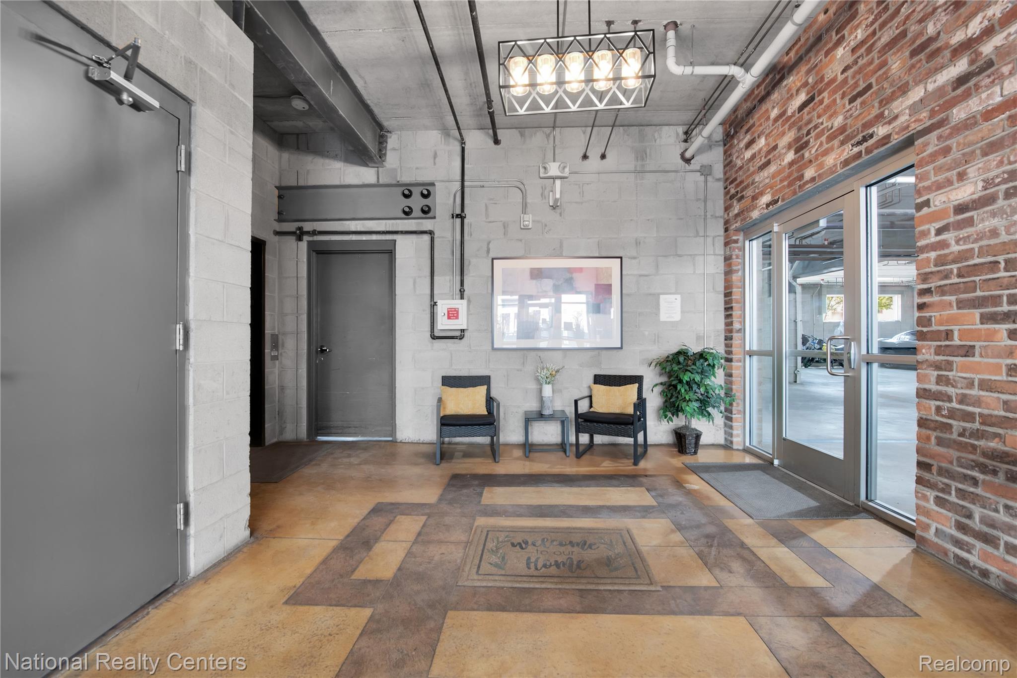 98 N Gratiot Avenue