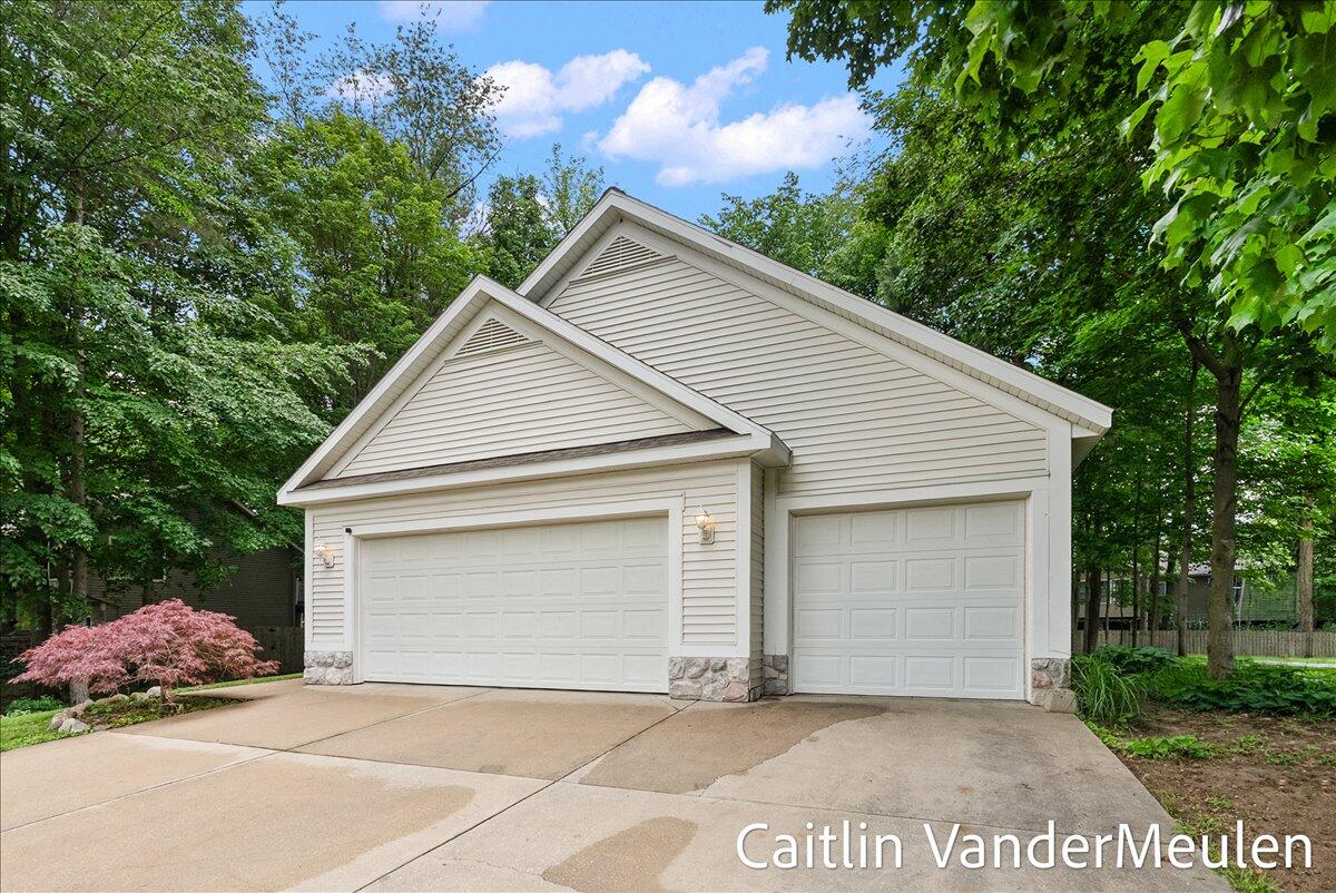 11035 Timberline Drive