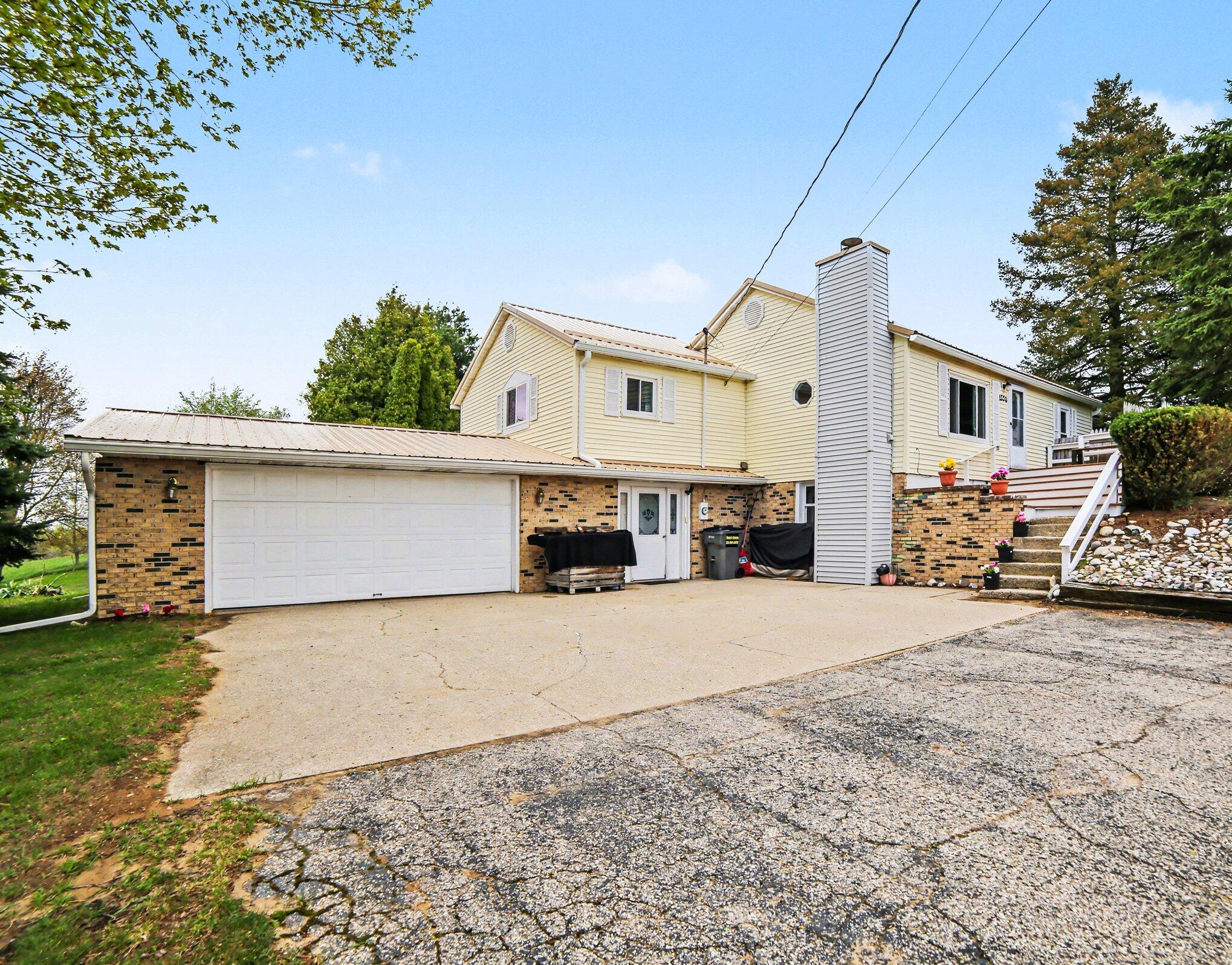 2330 W Tyler Road
