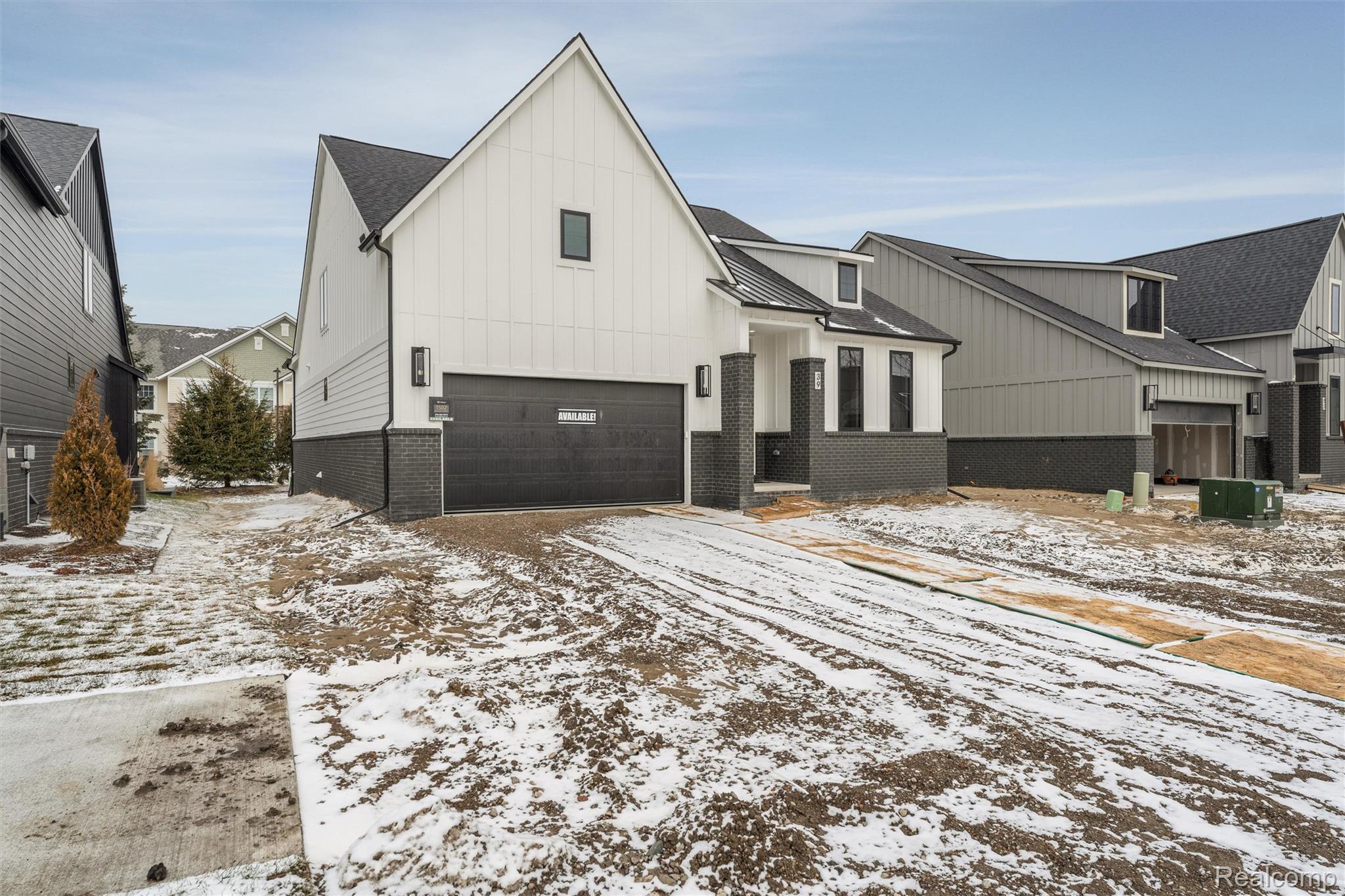 39 South Trail Court