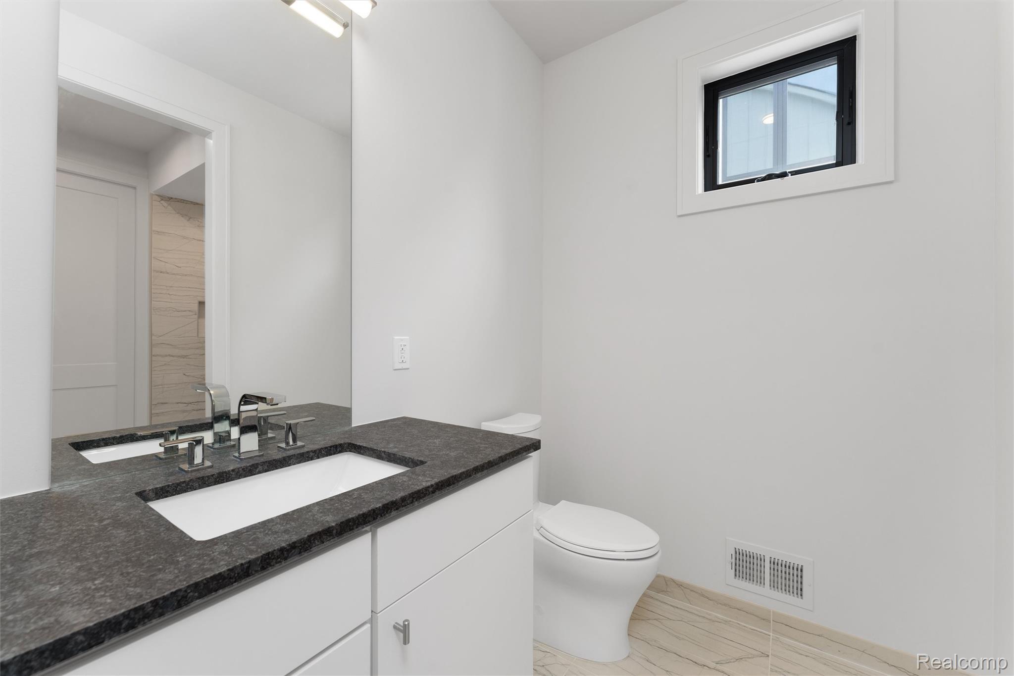 39 South Trail Court