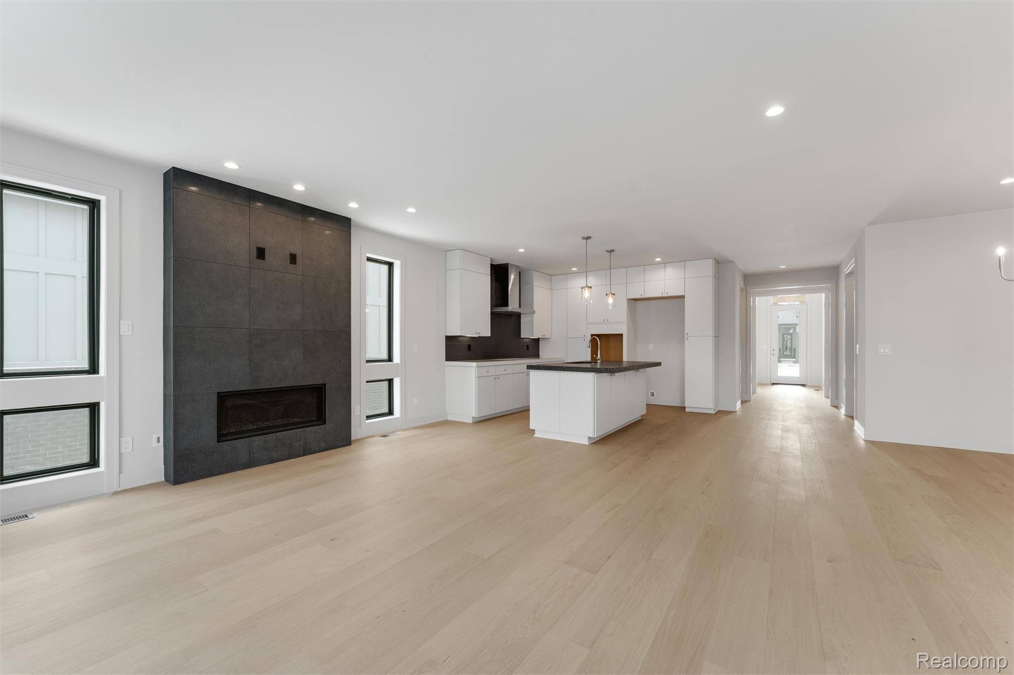 39 South Trail Court