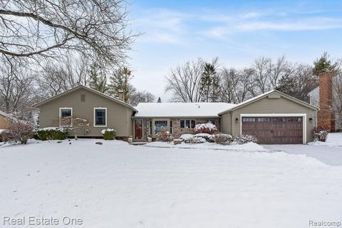 732 Rutgers Road Rochester City MI 48309