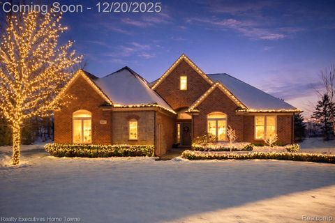 63072 S Plantation Court Washington Township MI 48095