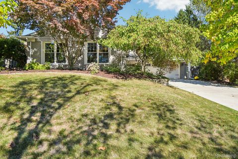 1424 Fairway Drive Birmingham City MI 48009