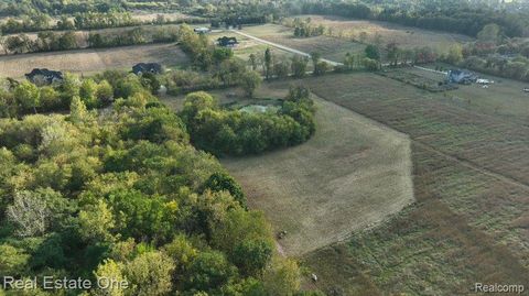 000 Parks Oakland Charter Township MI 48363