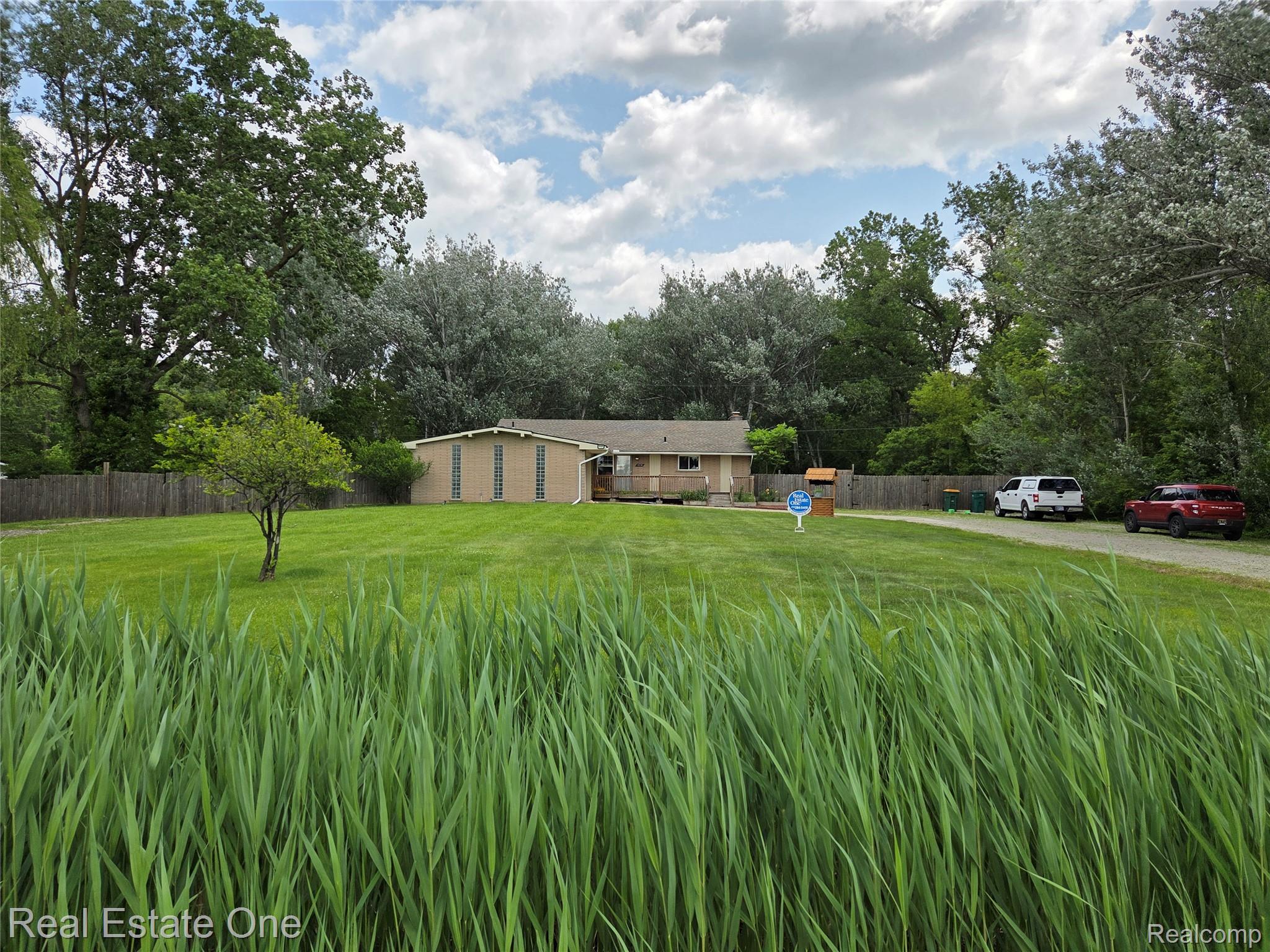 15701 MIDDLEBELT Road