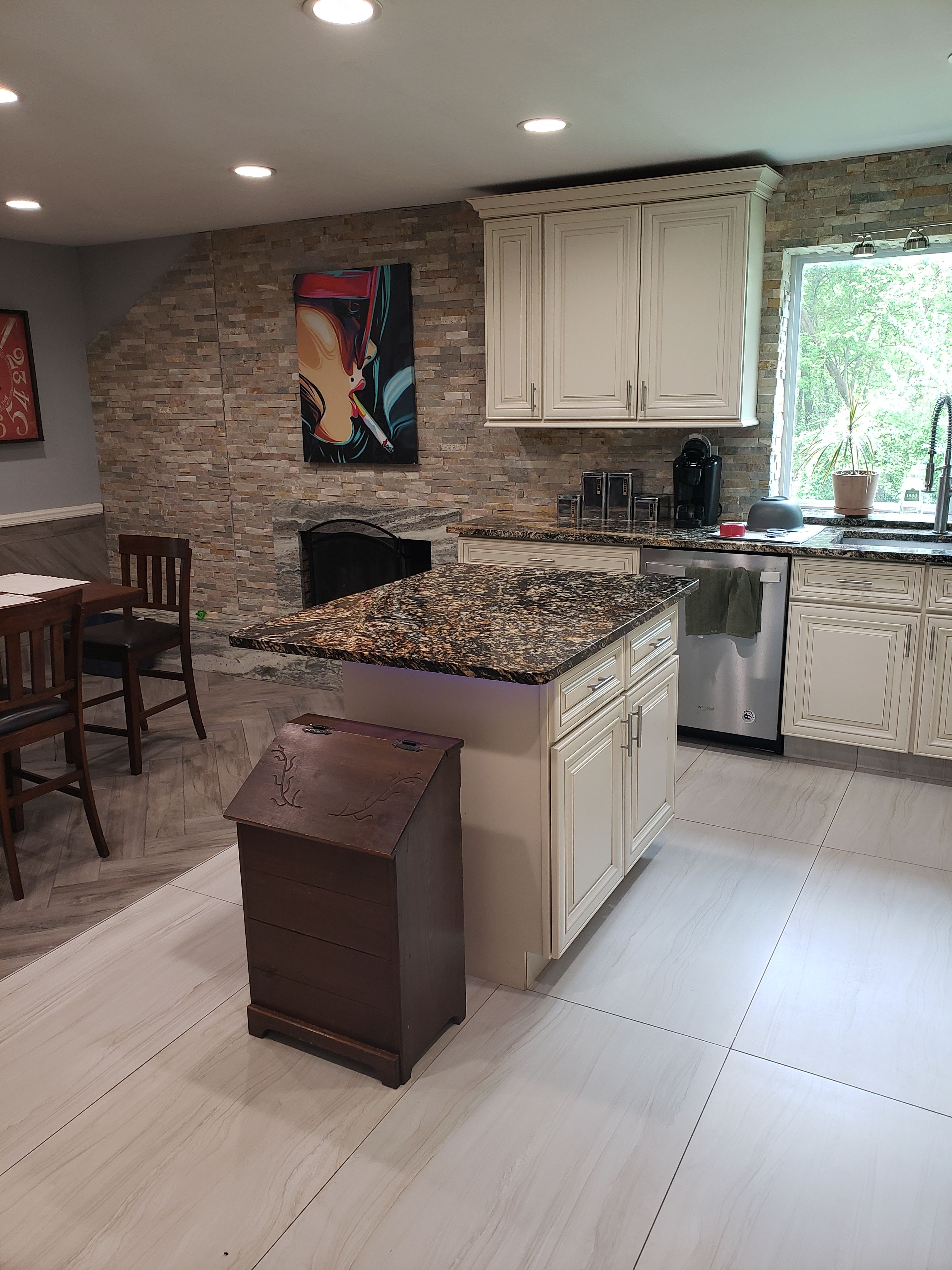 15701 MIDDLEBELT Road