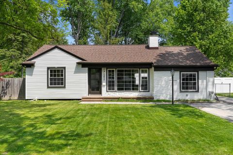 15856 Birwood Avenue Beverly Hills Village MI 48025