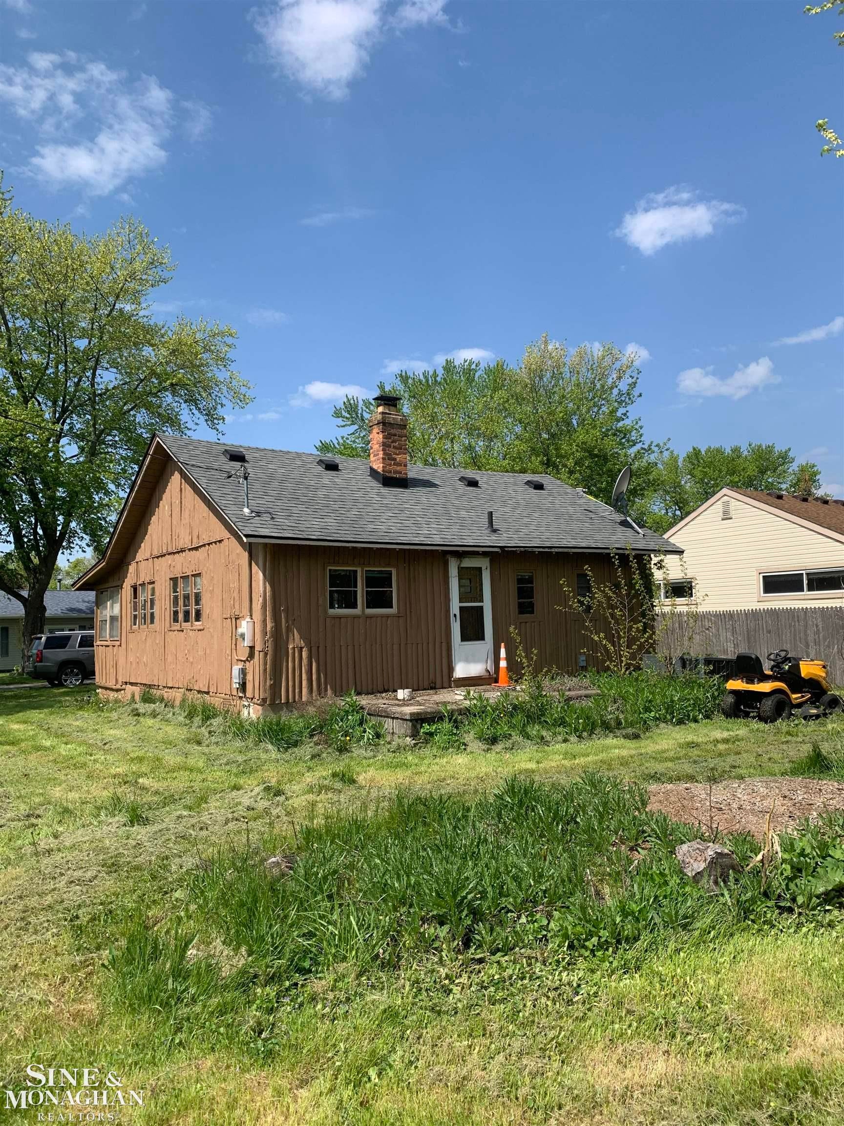 3103 10th Road