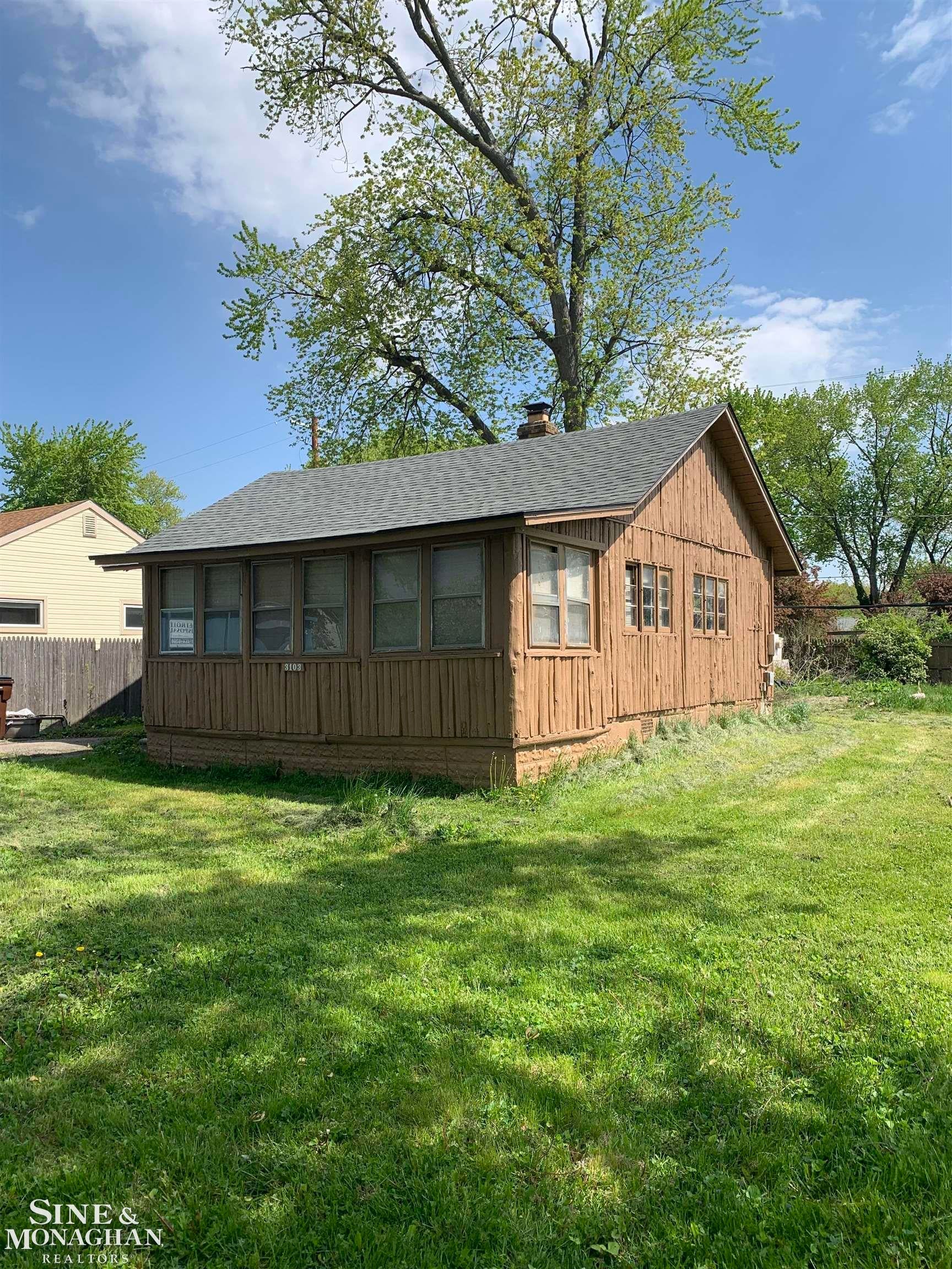 3103 10th Road