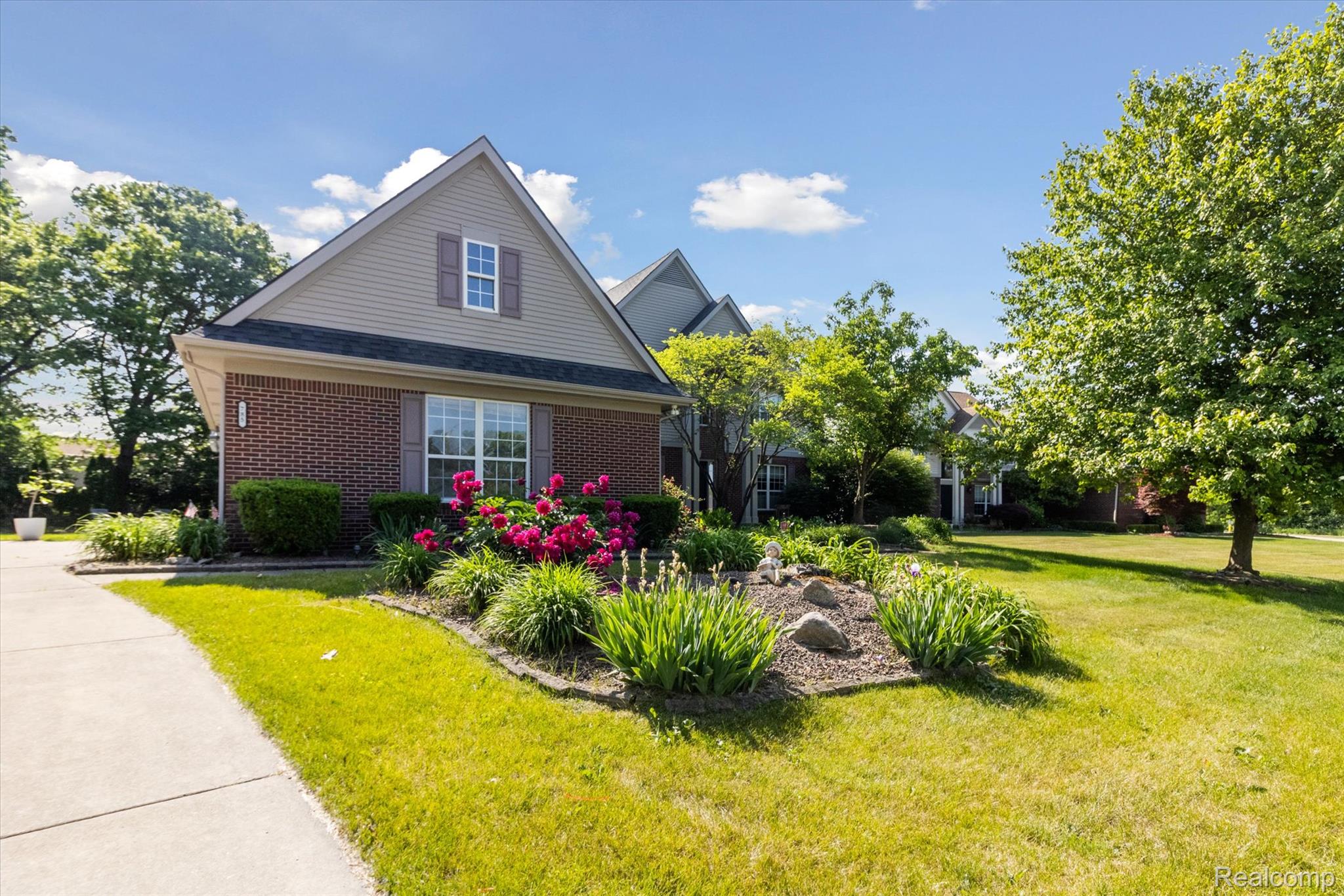 785 Akehurst Lane