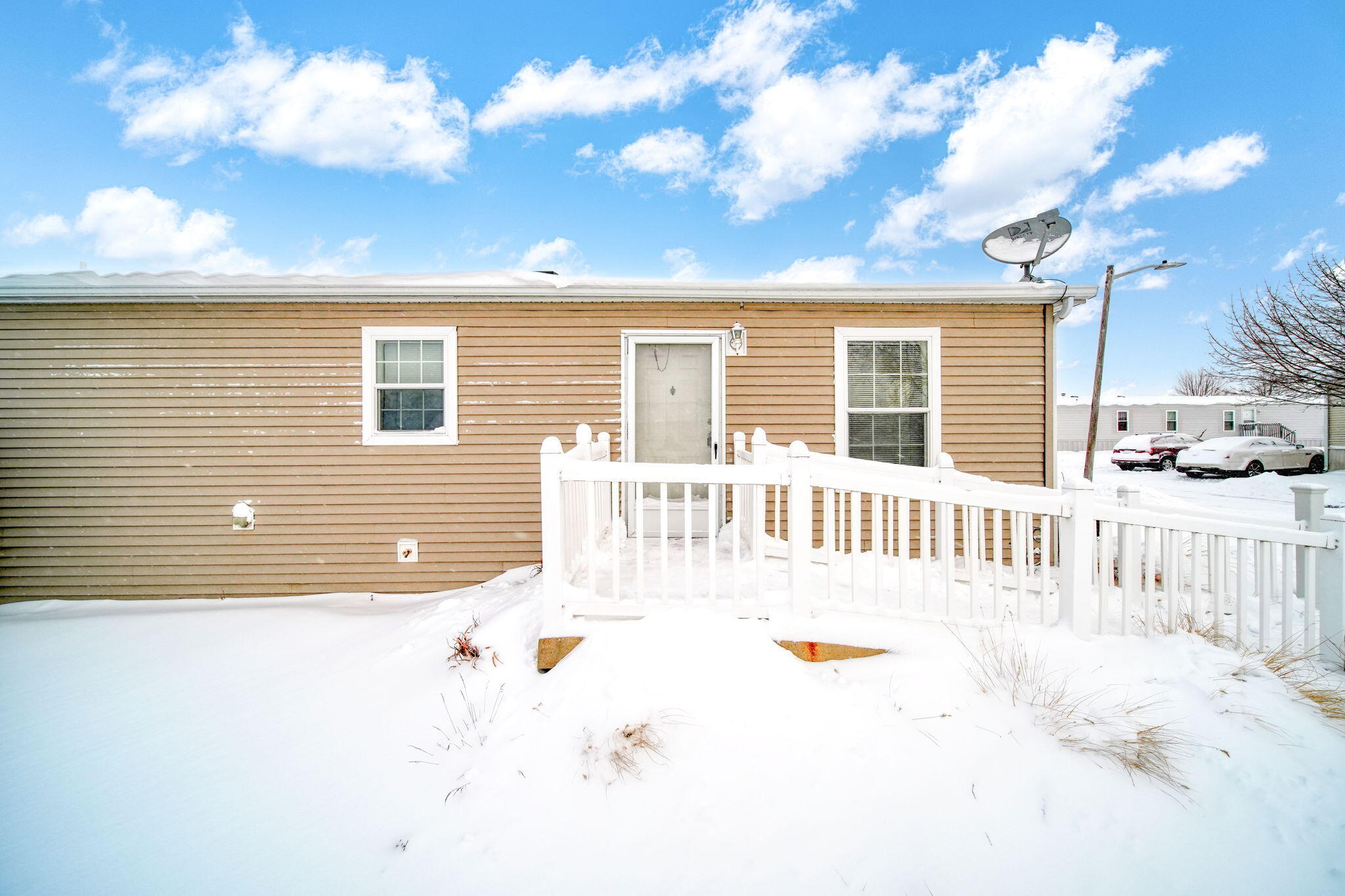 324 Grand River Drive