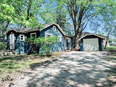 360 W Hume Avenue
