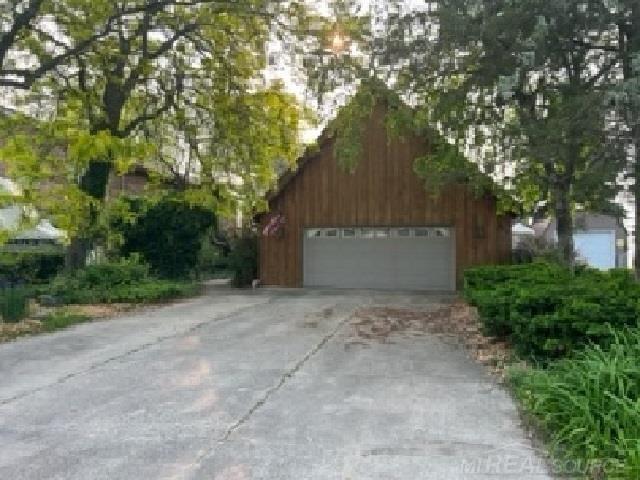 39470 Lakeshore Drive