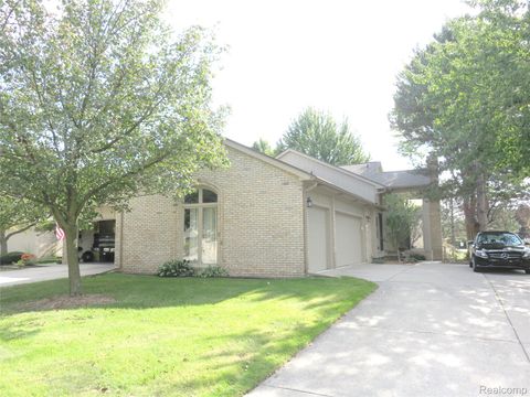 Photo of 17610 Kirkwood Drive #66, Clinton Charter Township, MI 48038 (MLS # 20261010184)