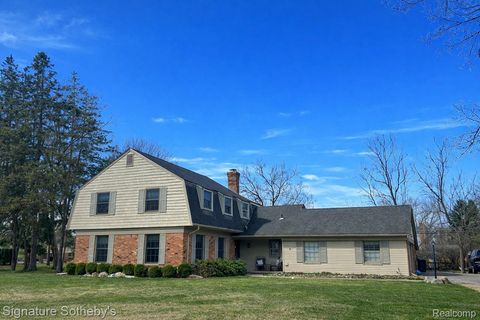 4576 Wagon Wheel Drive Bloomfield Charter Township MI 48301