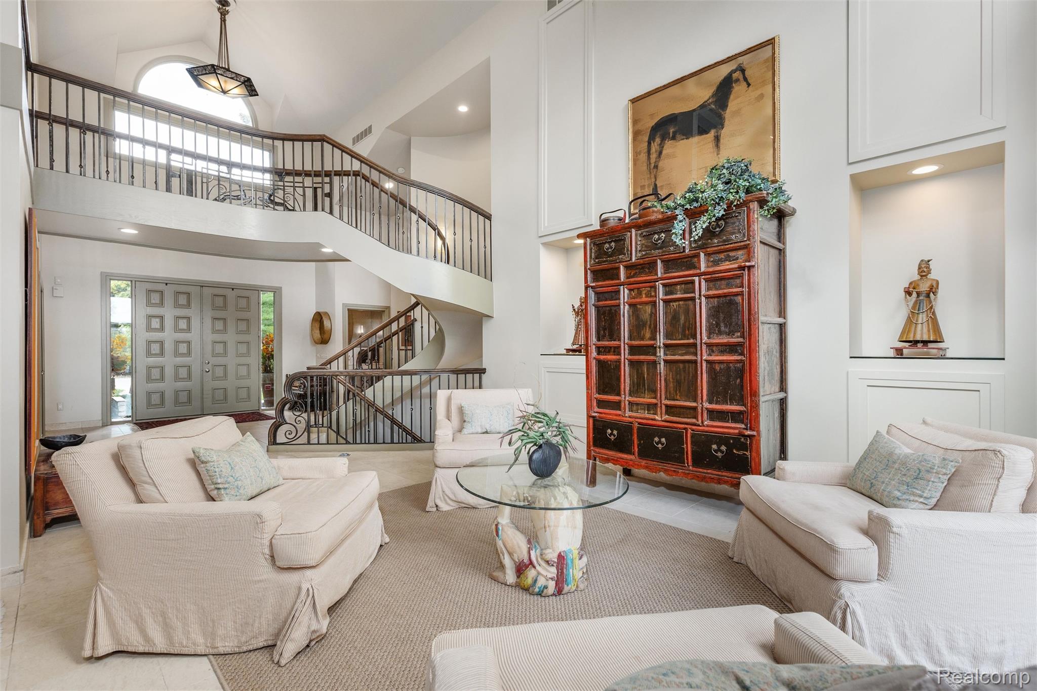 285 Leota Boulevard
