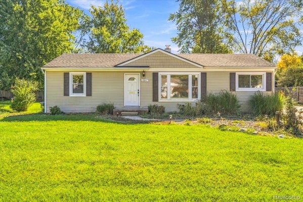28841 GRAYFIELD DR, FARMINGTON HILLS, MI 48336 - Image d3beccd2e64b97c68fed8df5204c52dd/1330370909